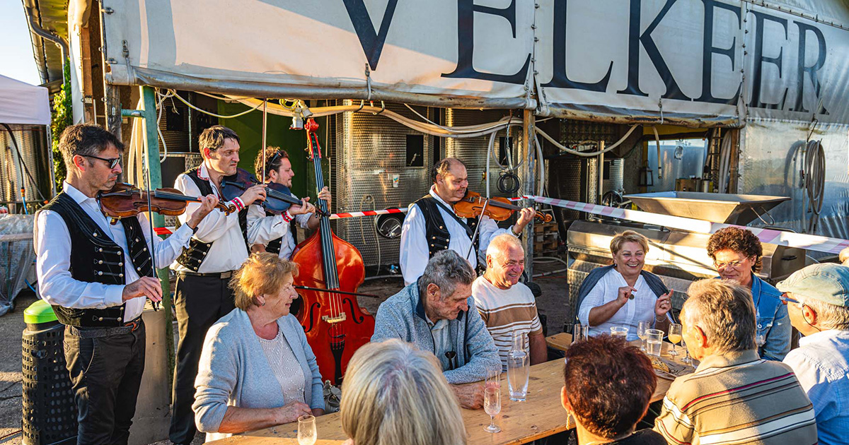 Popoludnie s burčiakom